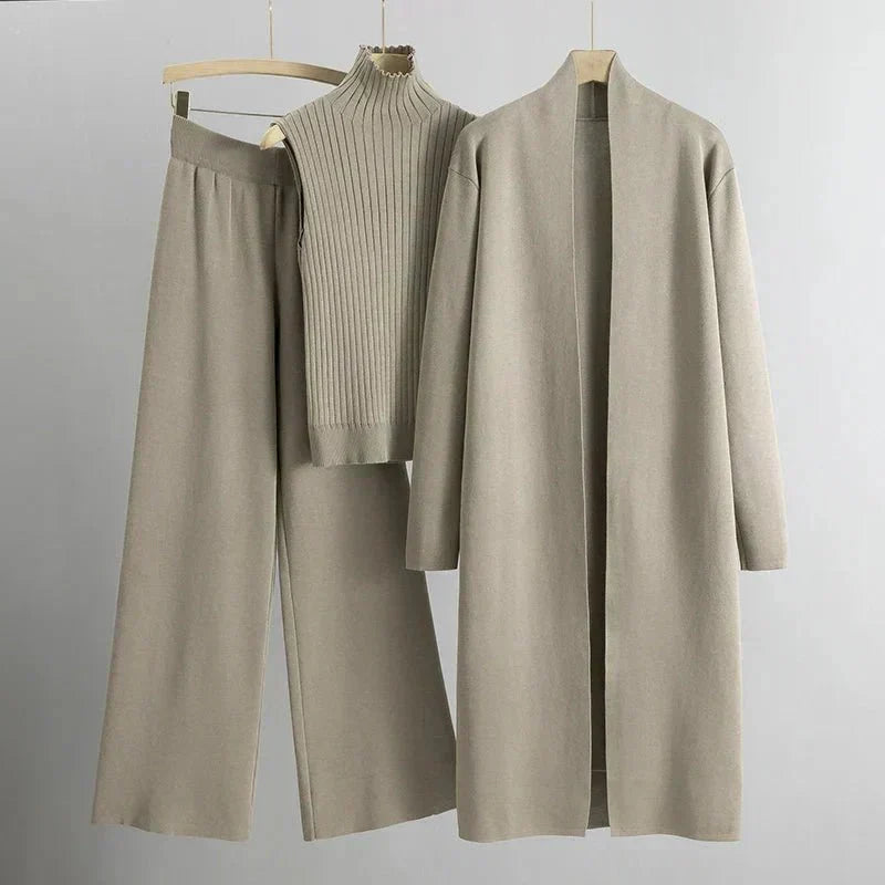 Dominique | Sleek Three-Piece Lounge Set